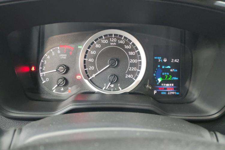 丰田 雷凌 2023款 185T CVT豪华版中控内饰14