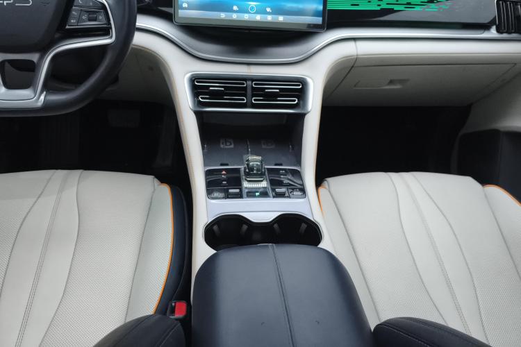 比亚迪 宋PLUS新能源 2023款 冠军版 EV 520KM 旗舰型中控内饰18
