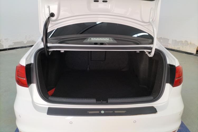 大众 速腾 2018款 1.6L 自动舒适型机舱底盘23