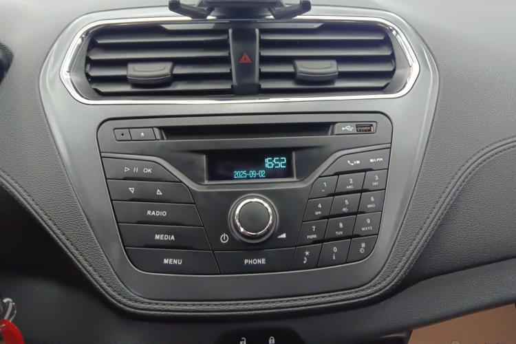 福特 福睿斯 2015款 1.5L 自动时尚型中控内饰16