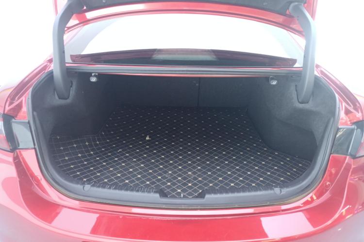 马自达 阿特兹 2021款 2.5L 蓝天运动版机舱底盘23