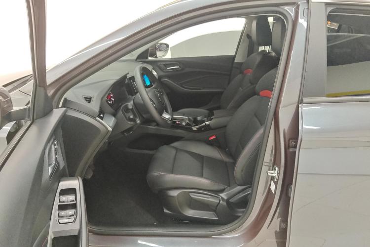 名爵 MG5 2023款 180DVVT CVT风尚版中控内饰19