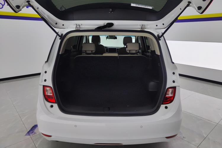 别克GL6 2019款 18T 5座精英型 国V机舱底盘23