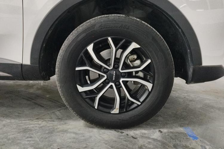 哈弗H6 2023款 国潮版 1.5T 自动都市版车身外观10