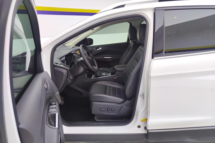 福特 翼虎 2018款 EcoBoost 180 两驱豪翼型中控内饰19