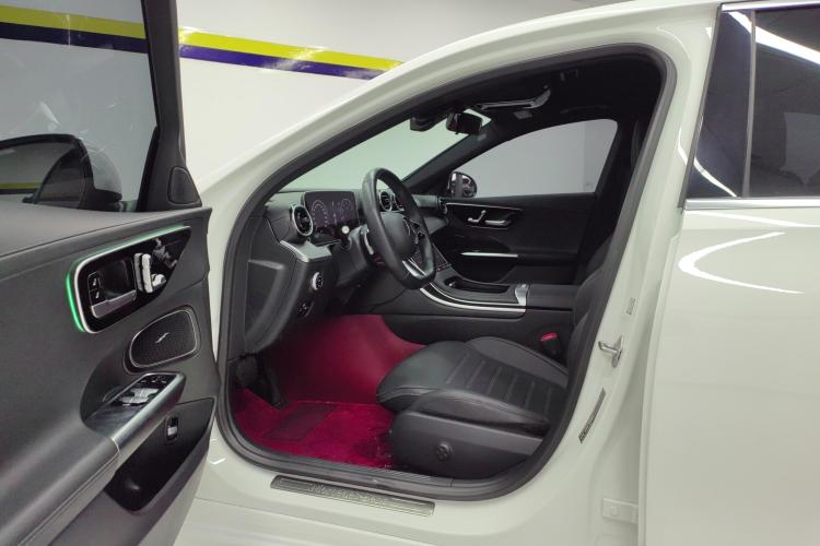 奔驰C级 2023款 改款 C 200 L 运动版中控内饰19