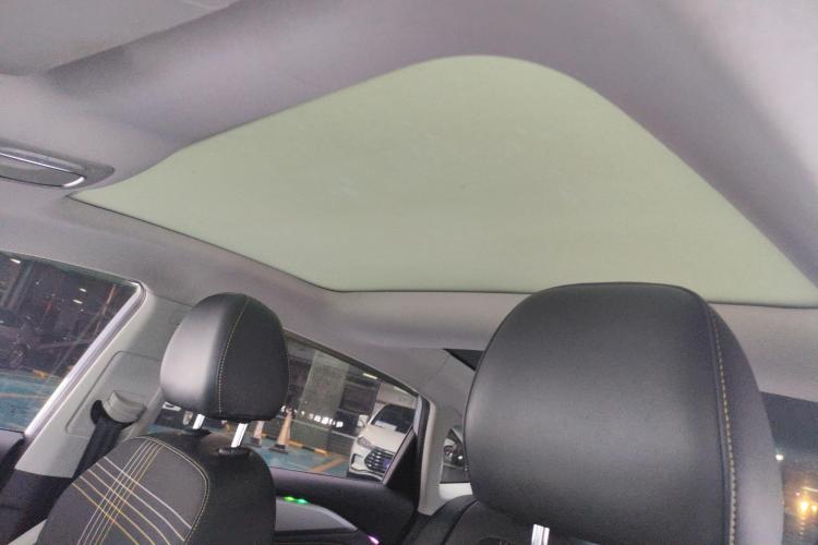 荣威i6 MAX 2020款 300TGI 自动爽酷天幕版中控内饰22