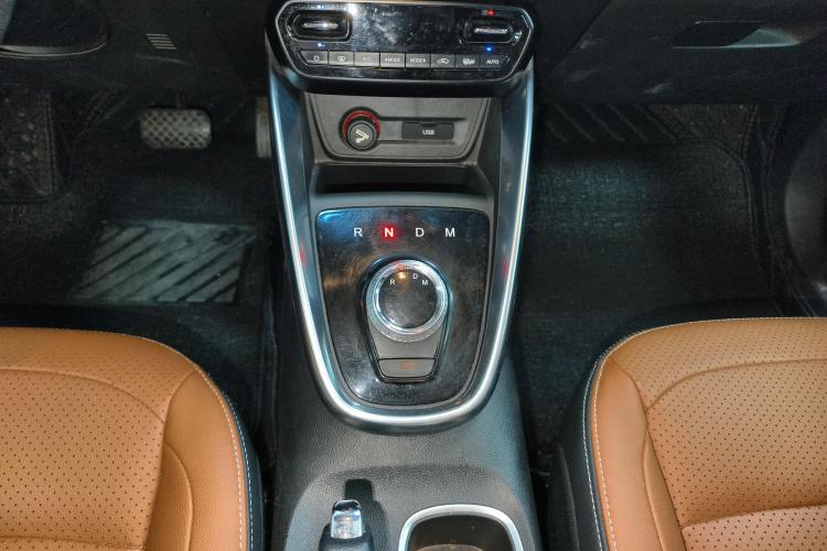 宝骏510 2017款 1.5L 自动豪华型中控内饰18