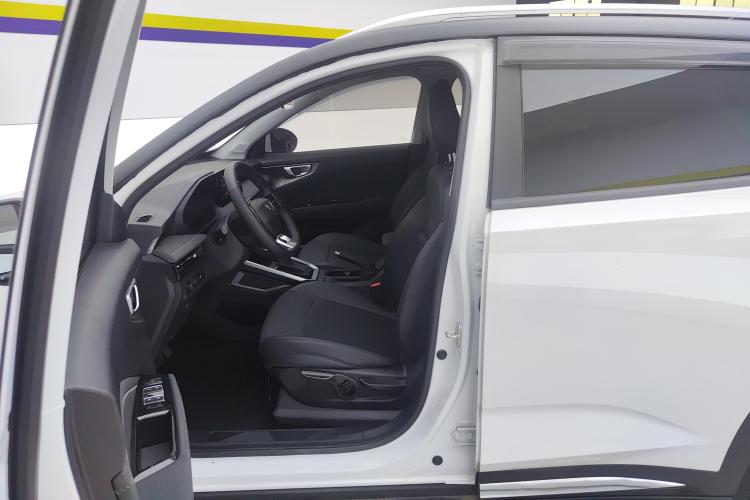 五菱汽车 五菱星驰 2022款 1.5L CVT畅享型中控内饰19