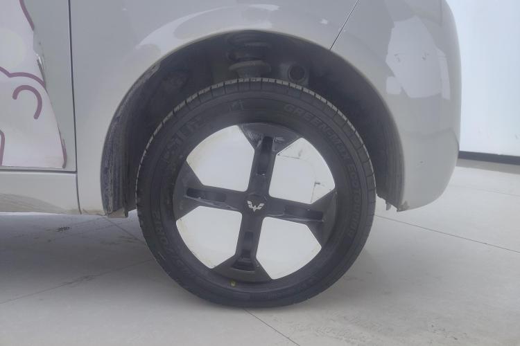 五菱汽车 宏光MINIEV 2024款 第三代 215km 进阶版车身外观10