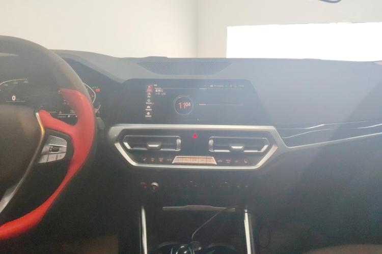 宝马3系 2020款 320i 运动套装中控内饰16