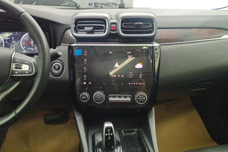 领克02 2018款 1.5T DCT两驱劲Pro版 国V中控内饰16