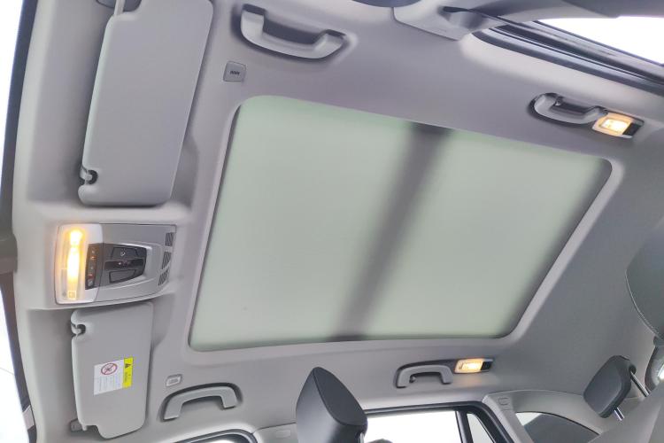 宝马X1 2020款 sDrive20Li 尊享型中控内饰22