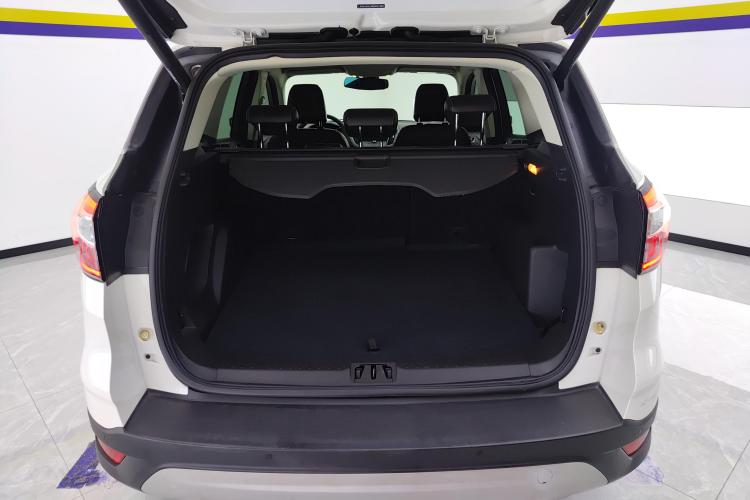 福特 翼虎 2018款 EcoBoost 180 两驱豪翼型机舱底盘23