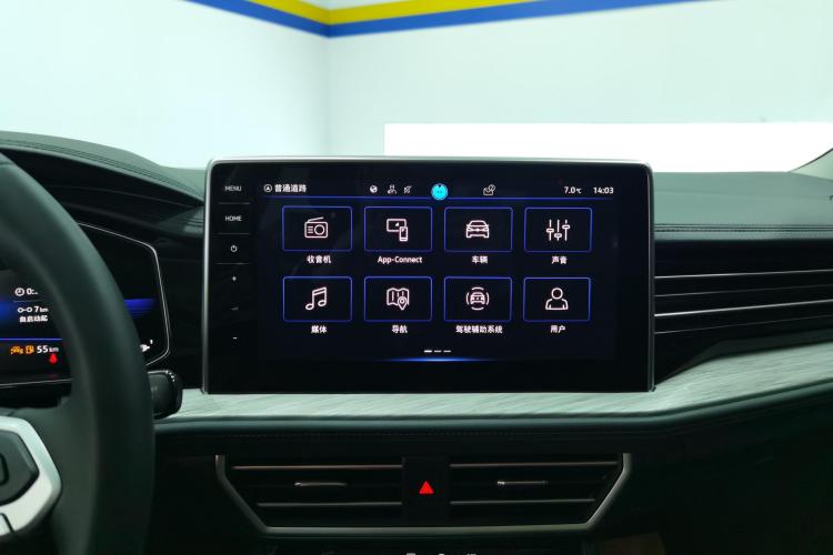 大众 速腾 2023款 300TSI DSG超越版中控内饰16