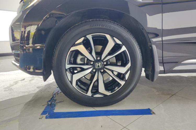 本田UR-V 2017款 240TURBO 两驱豪华版 国V车身外观10