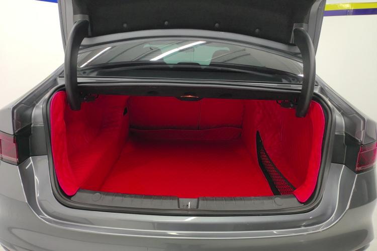 比亚迪 秦PLUS 2023款 冠军版 DM-i 55KM超越型机舱底盘23