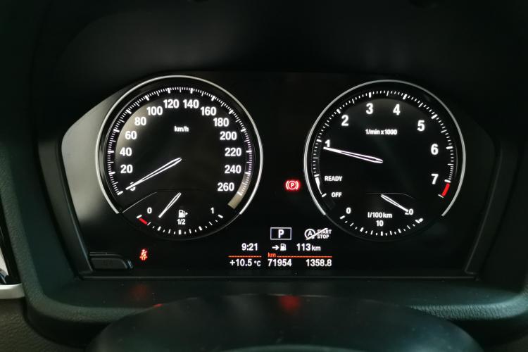 宝马X1 2020款 sDrive20Li 时尚型中控内饰14