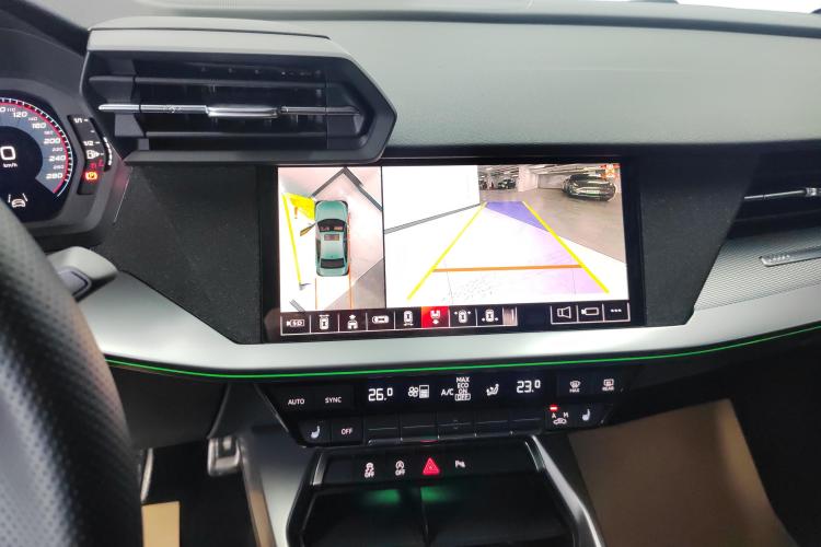 奥迪A3 2024款 A3L Limousine 35 TFSI 时尚运动型中控内饰16