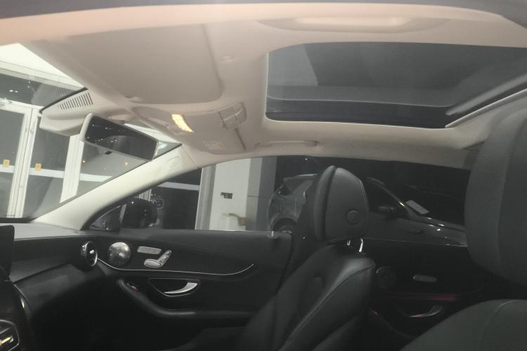 奔驰C级 2020款 改款 C 260 L 运动版中控内饰22