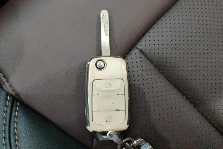 长安CS15 2019款 1.5L 手动进取型 国VI中控内饰11