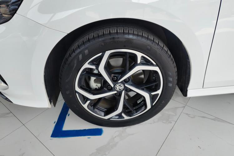 名爵 MG5 2025款 300TGI 全球旗舰版车身外观10