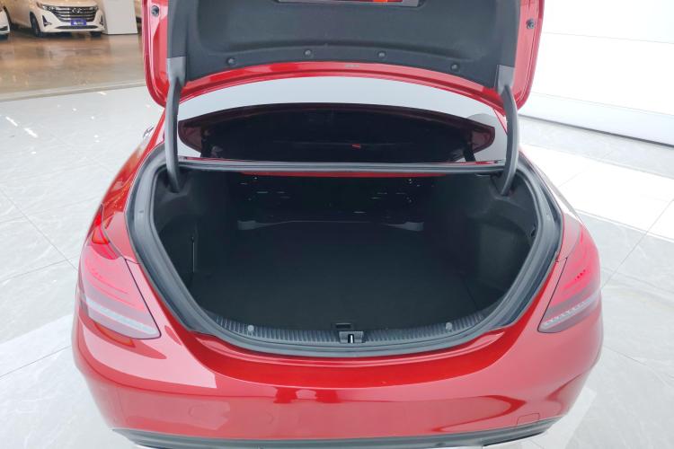 奔驰C级 2019款 C 260 L 运动版机舱底盘23