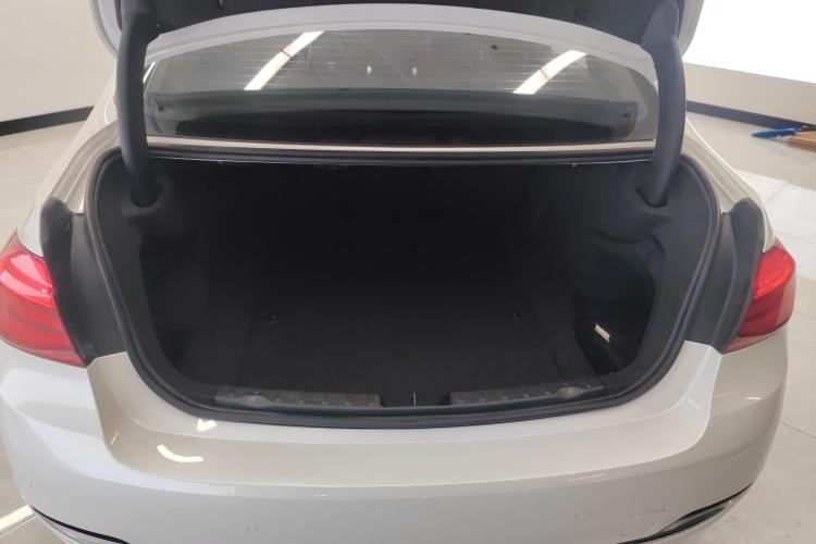 宝马3系 2017款 320Li 时尚型机舱底盘23