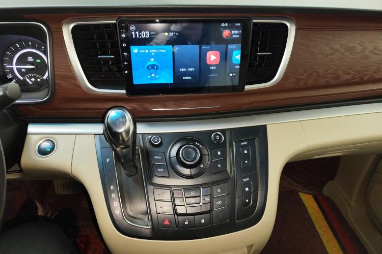 别克GL8 2017款 25S 舒适型 国V中控内饰16