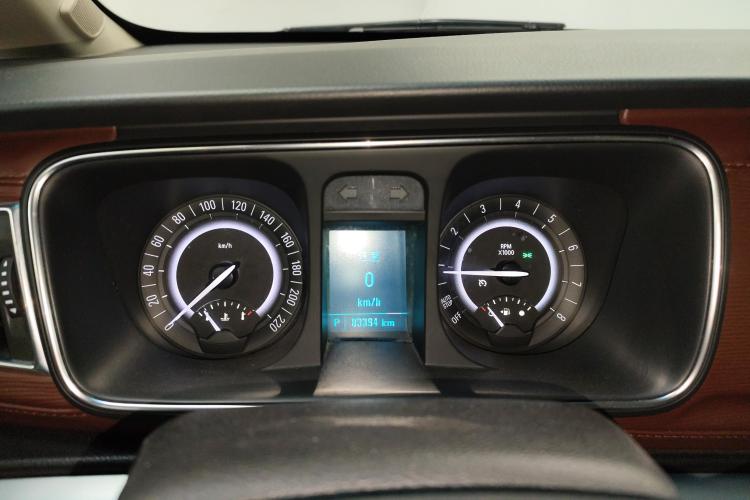 别克GL8 2017款 25S 舒适型 国V中控内饰14