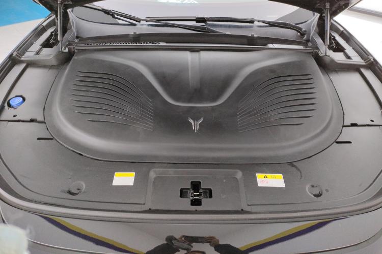 岚图汽车 岚图FREE 2024款 超长续航智驾版机舱底盘24