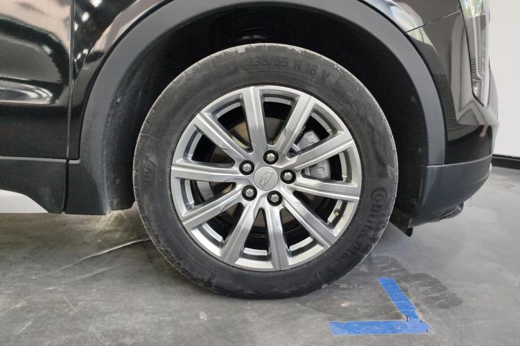 凯迪拉克XT4 2022款 28T 两驱豪华型车身外观10