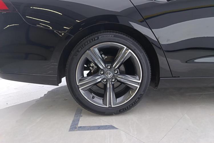 本田 英仕派 2023款 260TURBO 精致版车身外观10