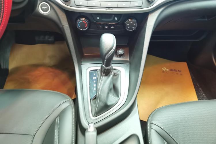 别克 英朗 2021款 改款 1.3T 自动轻混动精英型中控内饰18