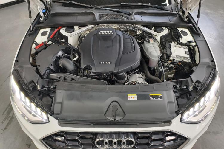 奥迪A4L 2020款 40 TFSI 时尚动感型机舱底盘24