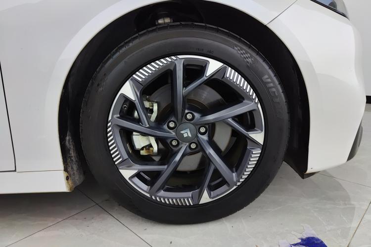 昊铂GT 2023款 560后驱七翼版车身外观10