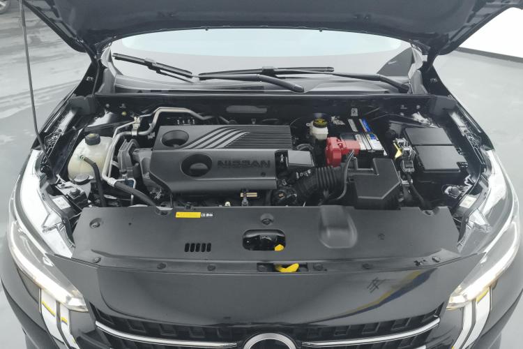 日产 轩逸 2023款 1.6L CVT悦享版机舱底盘24