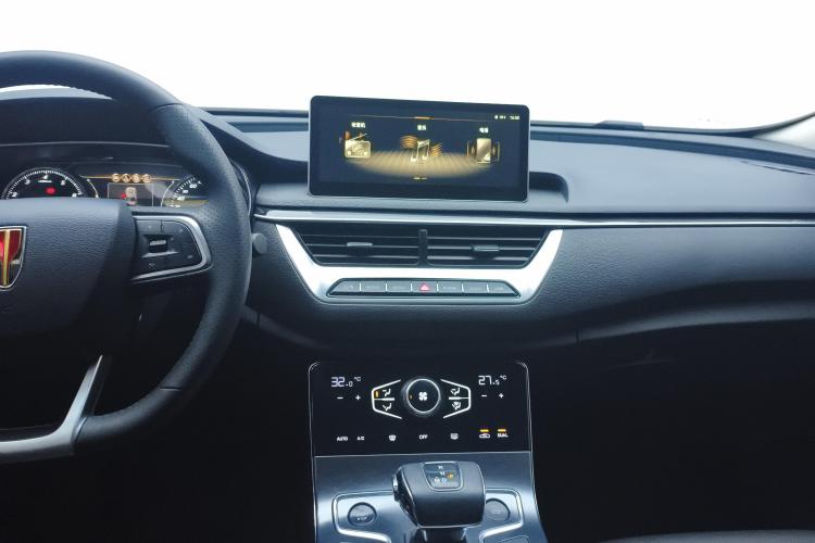 红旗H5 2020款 1.5T DCT旗悦版中控内饰16