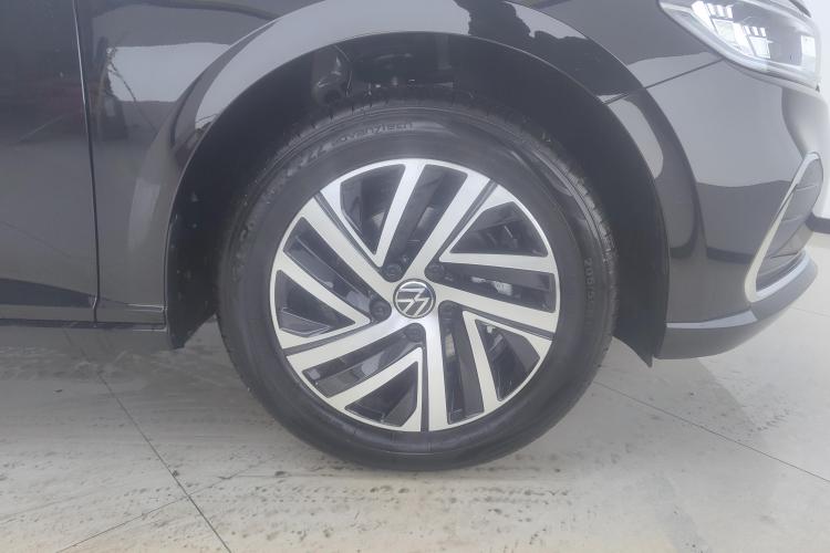 大众 朗逸 2024款 1.5L 自动五百万版车身外观10