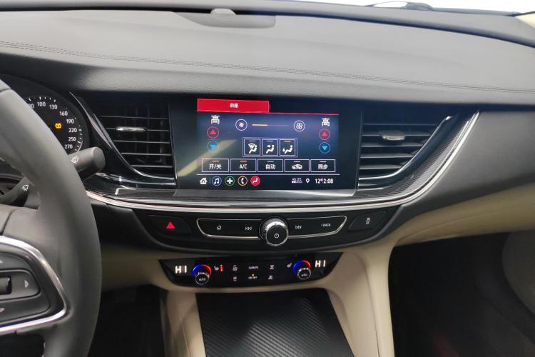 别克 君威 2020款 552T 精英型中控内饰16