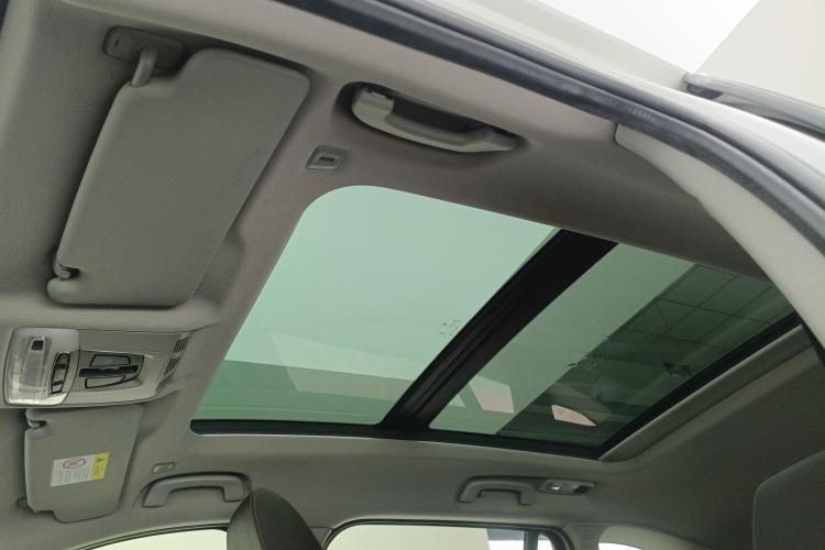 宝马X1 2021款 sDrive20Li 尊享型中控内饰22