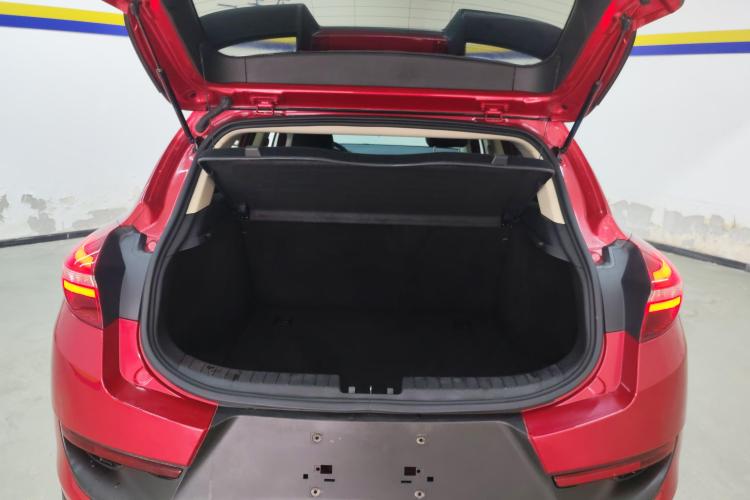 吉利汽车 帝豪GS 2018款 运动版 1.4T 自动领尚型机舱底盘23