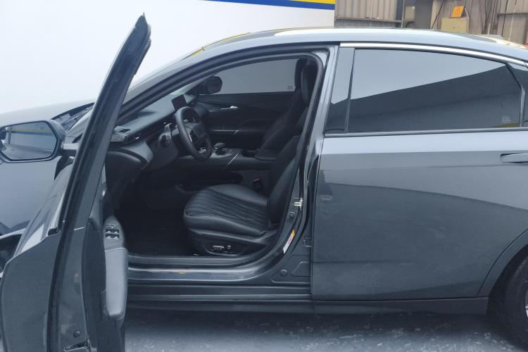 长安 逸达 2023款 蓝鲸NE 1.5T GDI DCT领航型中控内饰19