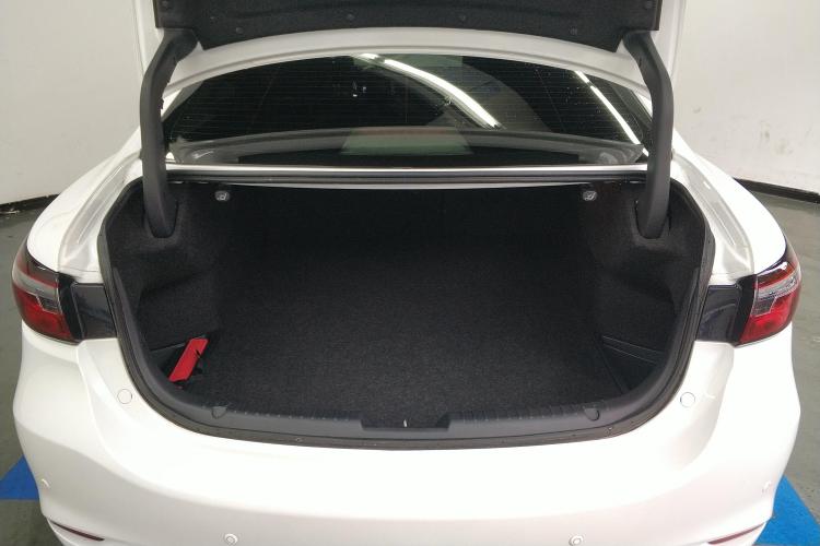 马自达 阿特兹 2021款 2.5L 蓝天运动版机舱底盘23