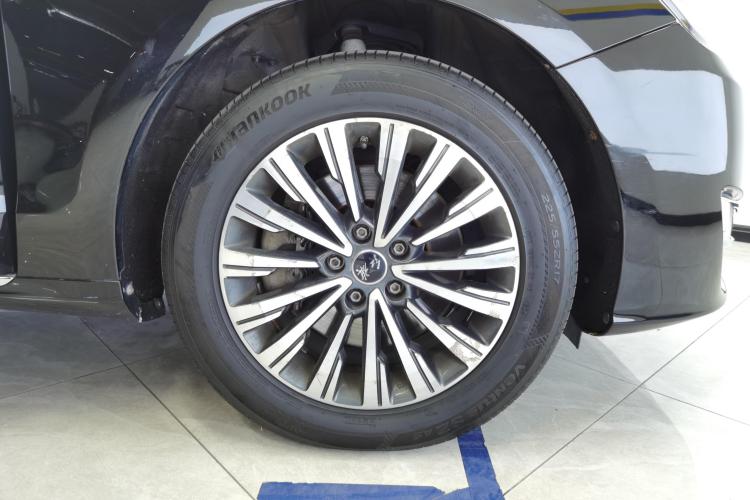 红旗H7 2017款 1.8T 技术型车身外观10