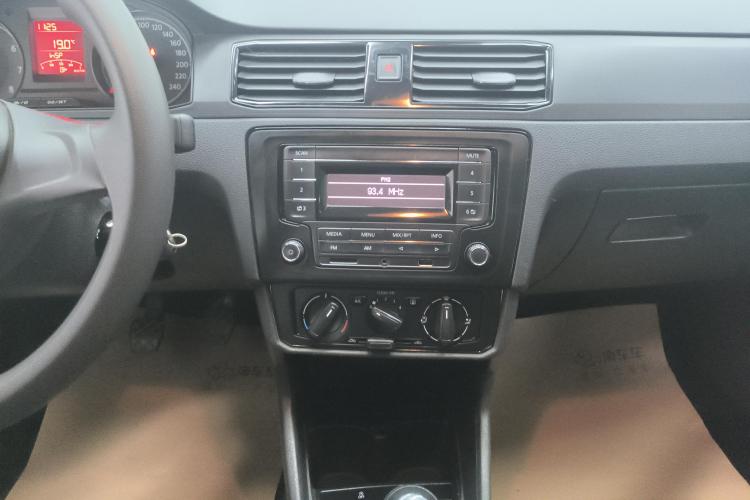 大众 桑塔纳 2021款 1.5L 手动风尚版中控内饰16