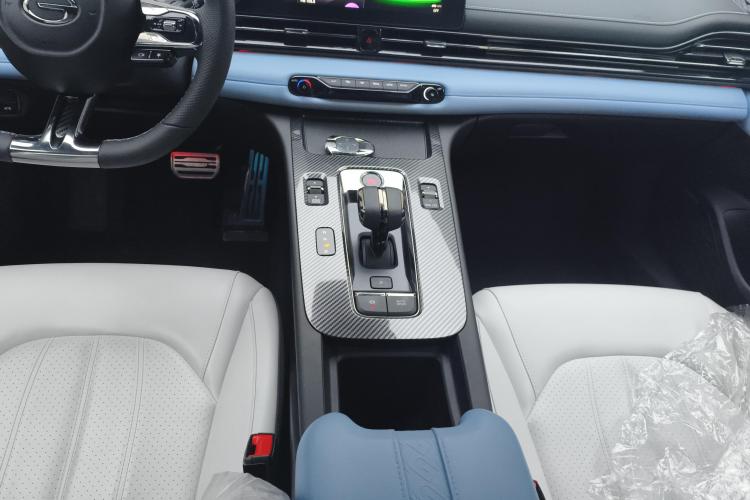 广汽传祺 2023款 影豹H 智能混动版中控内饰18