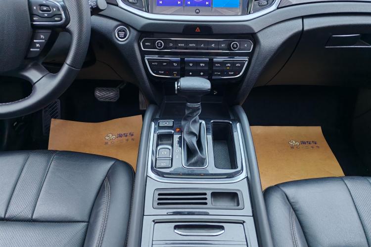 广汽传祺 传祺GS7 2017款 280T 两驱豪华型中控内饰18