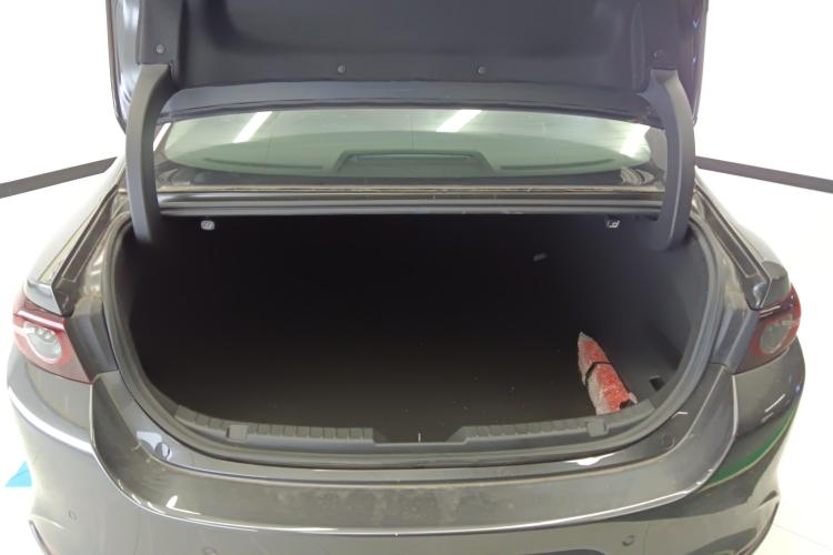 马自达3 昂克赛拉 2023款 2.0L 自动质臻版机舱底盘23