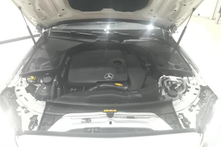 奔驰C级 2020款 改款 C 260 L 运动版机舱底盘24